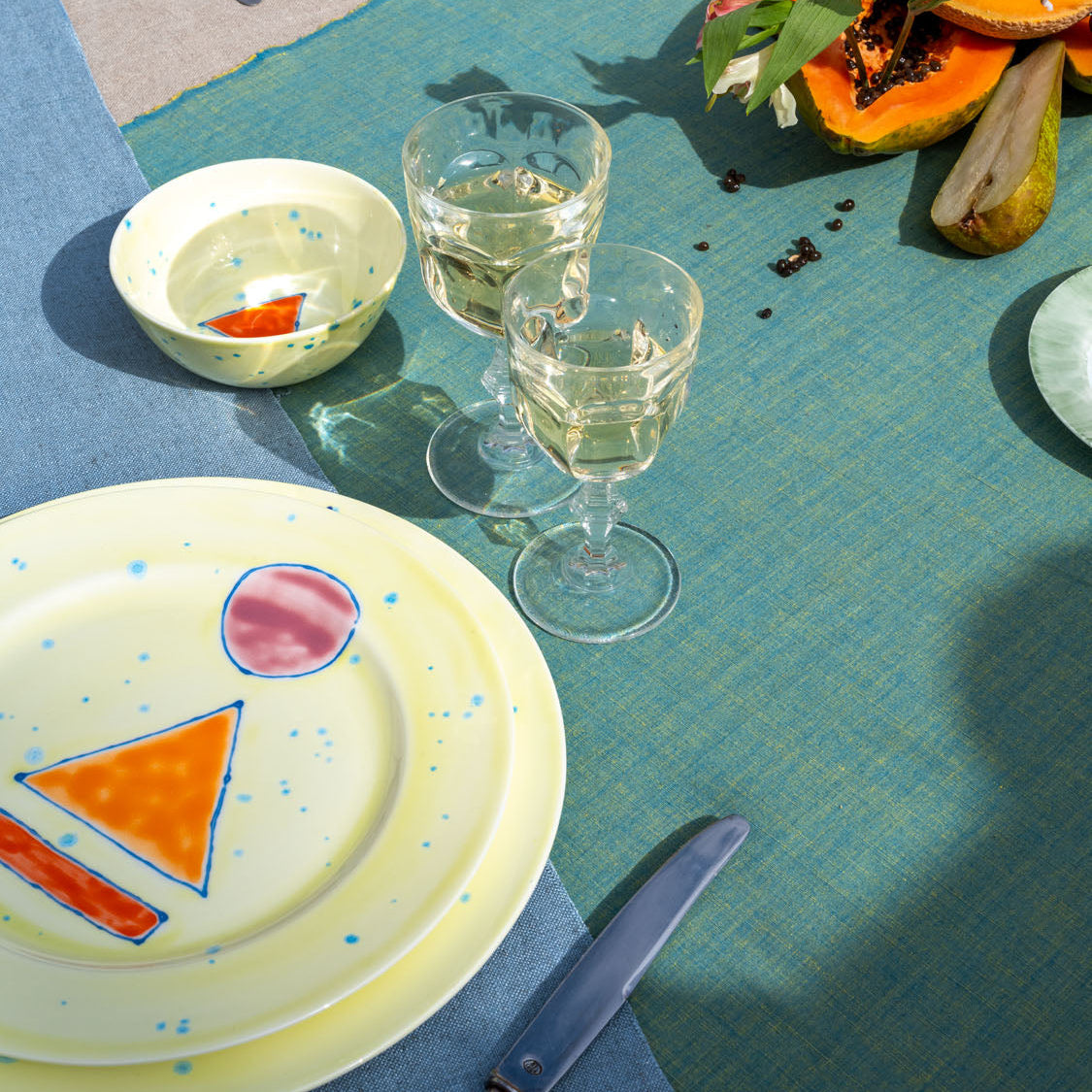 Lime Rim Charger